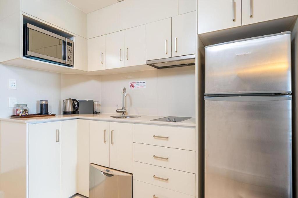 Deluxe Private Apartment And Studio - Ocean Views Gold Coast Exteriér fotografie