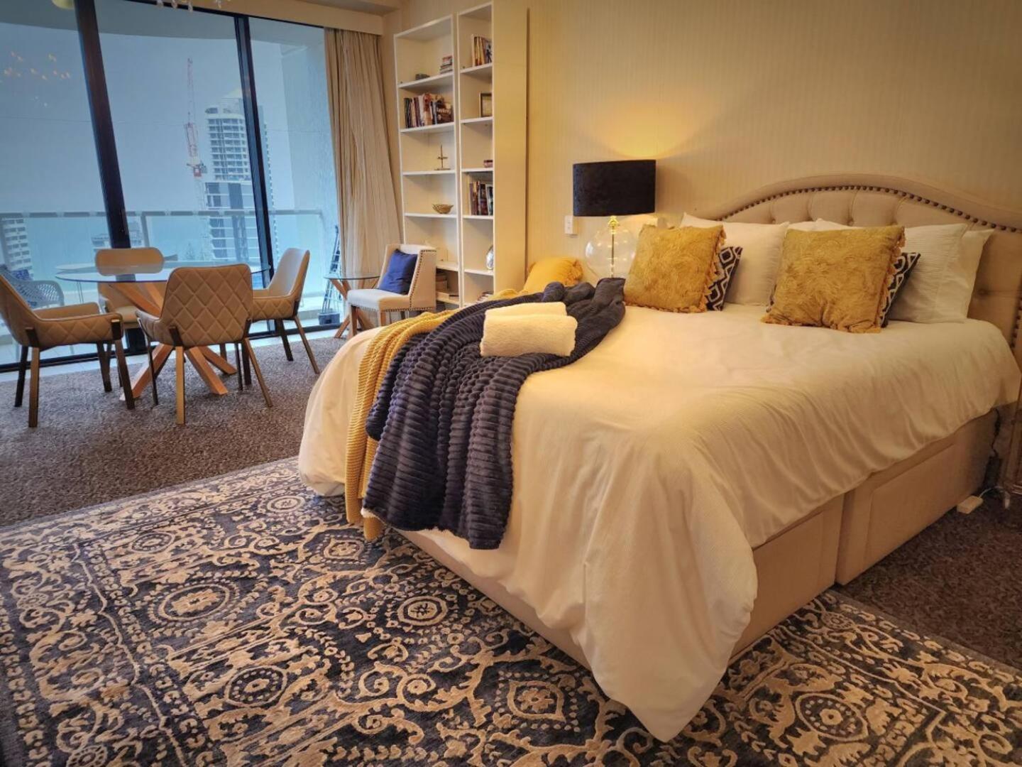 Deluxe Private Apartment And Studio - Ocean Views Gold Coast Exteriér fotografie